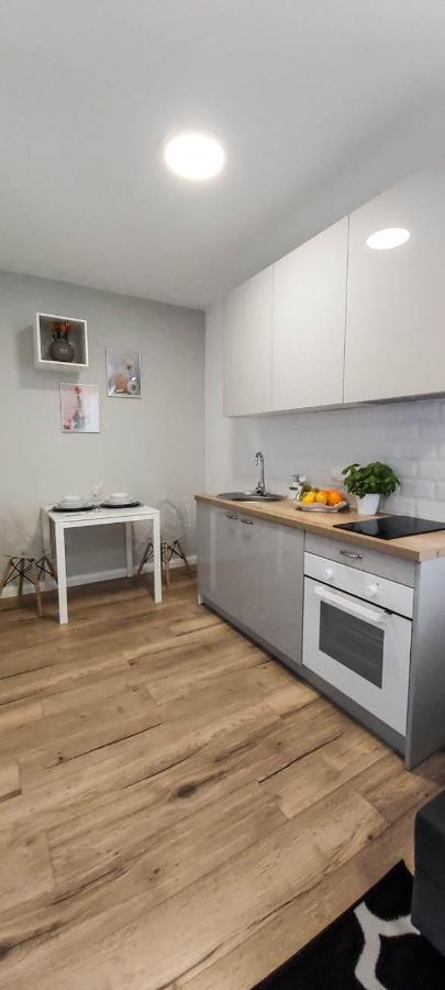 Bezagenta Mozart6 Studio Easy Access To City Wifi Warsaw Exterior photo
